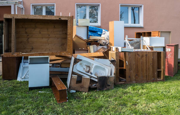 Best Attic Cleanout Services  in Vista, CA